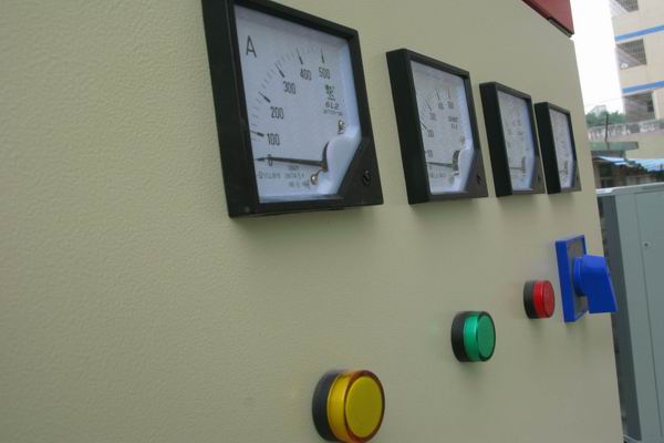 银海配电柜-3683讲讲配电柜注意事项